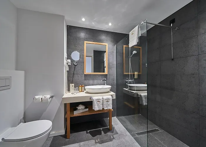 Quinta Do Furao Hotel 4*